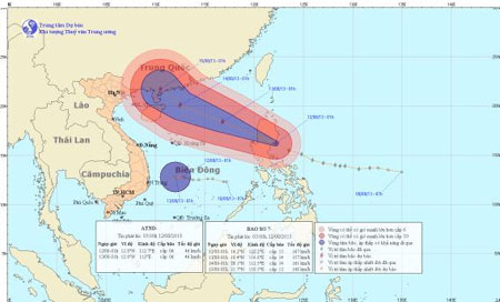 Chiều 12-8, siêu bão Utor sẽ vào biển Đông 