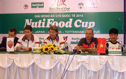 U19 Việt Nam quyết tâm chơi cống hiến để phục vụ khán giả