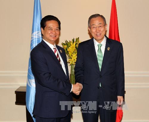 Thủ tướng Nguyễn Tấn Dũng gặp Tổng Thư ký Liên hợp quốc 