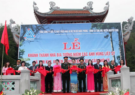 Khánh thành nhà bia tưởng niệm các anh hùng liệt sĩ xã Tam Kim