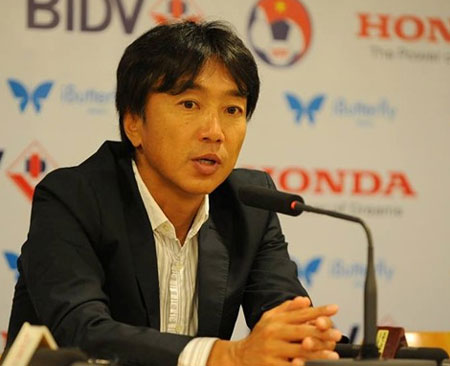 HLV Miura: Không hài lòng về hàng phòng ngự ĐT Việt Nam