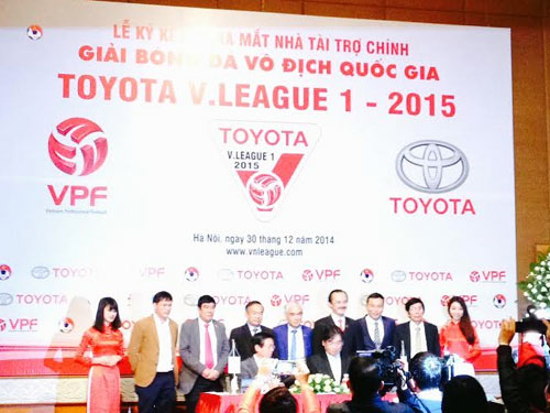 Toyota Việt Nam trở thành nhà tài trợ chính cho V-League 2015