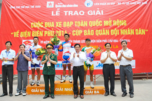 Cua-rơ Nguyễn Tuấn Hoài lần thứ hai đoạt giải nhất