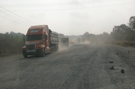 Gần 4 năm chưa xong hơn 30km đường 