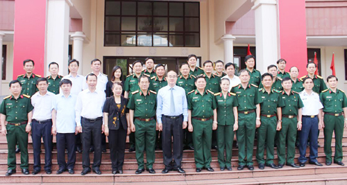Đồng chí Nguyễn Thiện Nhân thăm và làm việc với Tổng cục Chính trị