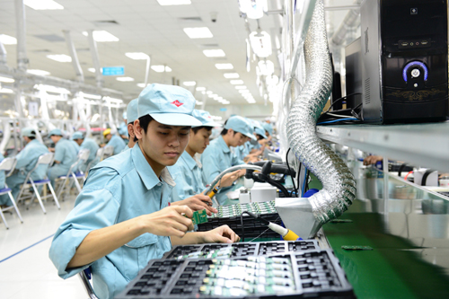 Tập đoàn Viễn thông Quân đội đẩy mạnh thi đua: “Vì một Viettel toàn cầu” (Bài 3)