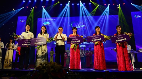 Viettel Nghệ An đoạt giải Nhất Hội thi Bán hàng và Chăm sóc khách hàng giỏi