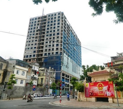 Hà Nội: Yêu cầu ấn định thời gian khắc phục sai phạm tại tòa nhà 8B Lê Trực