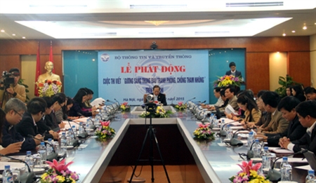 Phát động cuộc thi viết “Gương sáng trong đấu tranh phòng, chống tham nhũng”