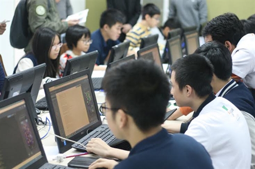 Viettel khơi dậy phong trào lập trình cho trẻ em Việt Nam