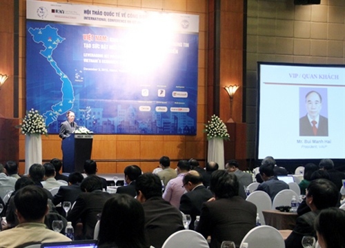 “Việt Nam khai phá tiềm năng CNTT - Tạo sức bật mới cho tăng trưởng và phát triển”