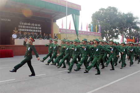 Sư đoàn 324 (Quân khu 4): Tổ chức lễ ra quân huấn luyện năm 2015