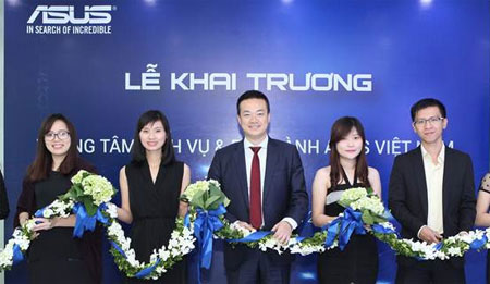 Khai trương trung tâm dịch vụ sản phẩm công nghệ thông tin 