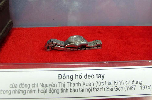 Kỷ vật của nữ tổ trưởng điệp báo mang bí số T2