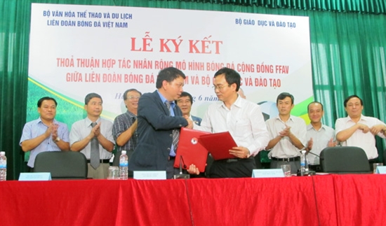 Nhân rộng mô hình bóng đá cộng đồng tại Việt Nam