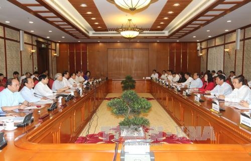 Bộ Chính trị cho ý kiến về việc chuẩn bị Đại hội đại biểu lần thứ XVI Đảng bộ thành phố Hà Nội 