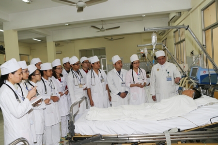 Học viện Quân y: Chú trọng thực tập lâm sàng, đào tạo sát yêu cầu thực tế