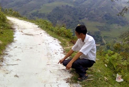 “Điểm tựa lòng dân” nơi biên giới