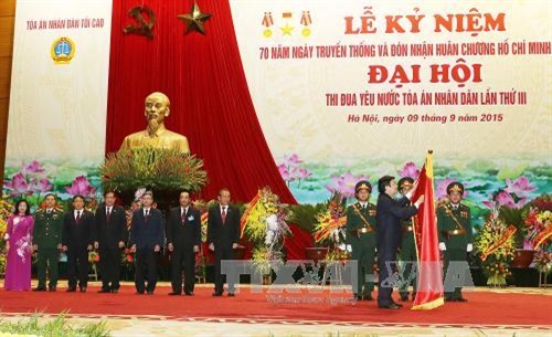 Tòa án nhân dân tối cao đón nhận Huân chương Hồ Chí Minh lần thứ hai