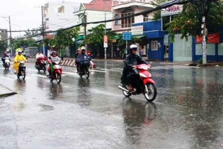 Cả nước có mưa dông rải rác