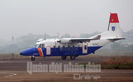 Cảnh sát biển Việt Nam tiếp nhận máy bay tuần tra biển