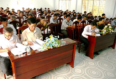 Tích cực tham gia đấu tranh, tố giác các loại tội phạm