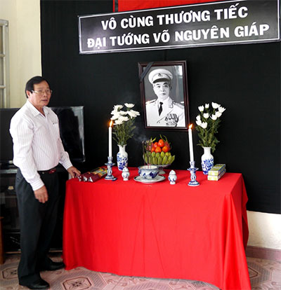 Các cấp Hội CCB lập bàn thờ Đại tướng Võ Nguyên Giáp