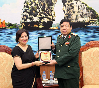 Đại tướng Phùng Quang Thanh tiếp các Đại sứ Ấn Độ, Nhật Bản, Hàn Quốc