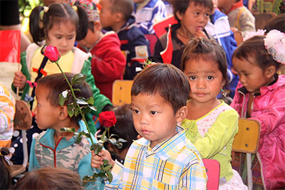 Ngày Nhà giáo ở Bản Khoang sau trận lũ quét kinh hoàng