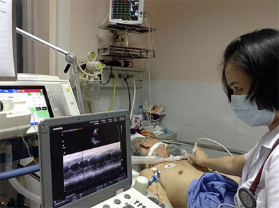 Bệnh nhân cao tuổi nên đi khám sức khỏe định kỳ