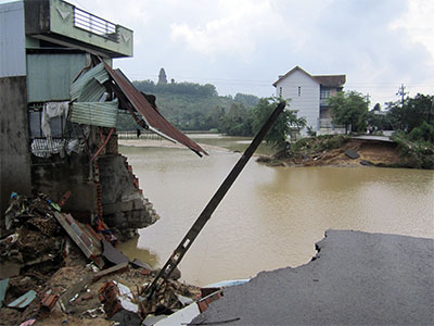 Về nơi vùng lũ đi qua