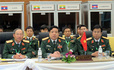 Thực hiện chiến lược bảo vệ Tổ quốc từ xa