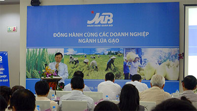 Dễ doanh nghiệp, khó nông dân