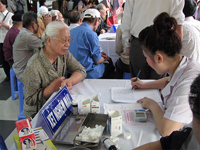 Cần bổ sung chính sách chăm sóc người cao tuổi