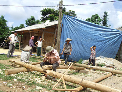 Giảm nghèo bền vững : Cần sự thay đổi mạnh mẽ từ chính sách