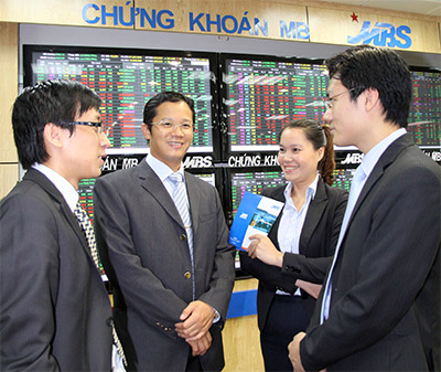 Vượt gian khó để đứng vững