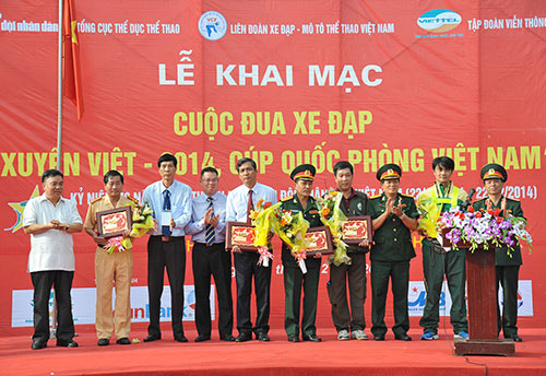 Khai mạc Cuộc đua xe đạp 