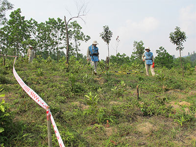 “Nối vòng tay lớn” khắc phục hậu quả bom, mìn