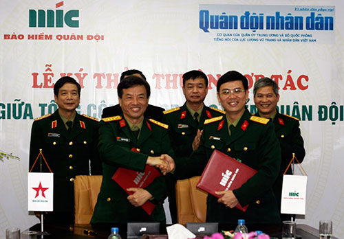 Báo Quân đội nhân dân và Tổng Công ty  Bảo hiểm Quân đội ký thoả thuận hợp tác 