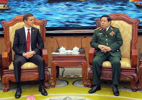 Đại tướng Phùng Quang Thanh tiếp Thứ trưởng Bộ Quốc phòng Slovakia