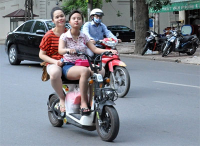 Quản lý xe máy điện: Không thể buông lỏng