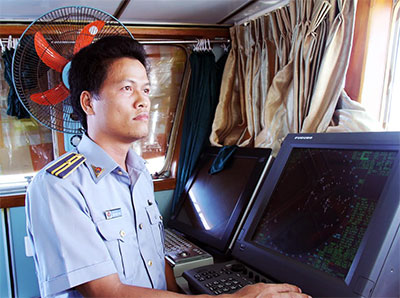Thuyền trưởng kiểm ngư “2 trong 1”
