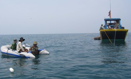 Dọn sạch bom, mìn trên biển Lý Sơn
