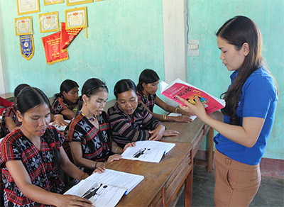 Để người dân có thêm “con chữ”