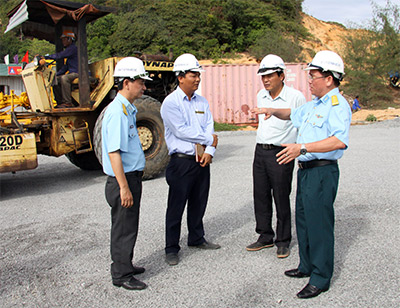 Vượt khó trên công trường “nắng lửa”