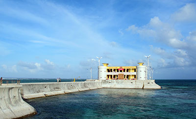 Bộ Quốc phòng tặng quà Tết đảo Phan Vinh