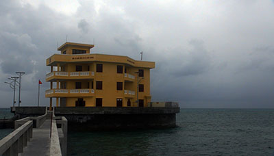 Bộ Quốc phòng tặng quà Tết đảo Núi Le