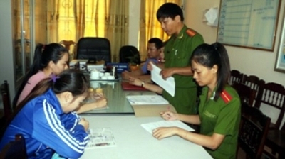 Khởi tố hai bảo mẫu bạo hành trẻ tại cơ sở mầm non Sơn Ca 