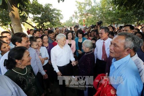 Đồng lòng quy tụ sức dân