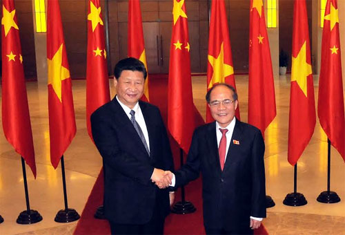 Chủ tịch Quốc hội Nguyễn Sinh Hùng hội kiến với Tổng Bí thư, Chủ tịch Trung Quốc Tập Cận Bình